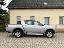 Coolsilber (m) Gebraucht 2008 Mitsubishi L200 Intense Abholung | 12.900 € (Etwas zu teuer)