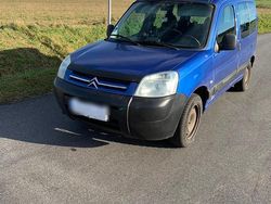 Blau Gebraucht 2005 Citroën Berlingo Van / Kleinbus | 1.650 € (Fairer Preis)