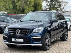 Blau Gebraucht 2013 Mercedes ML63 AMG AMG SUV | 25.900 € (Fairer Preis)