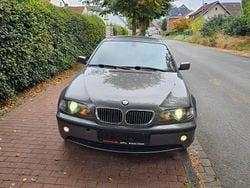Grau Gebraucht 2006 BMW 320 Exclusive Kombi | 2.500 € (Superpreis)