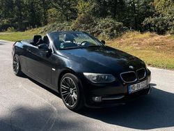 Schwarz Gebraucht 2011 BMW 320 Cabriolet Cabrio | 13.350 € (Fairer Preis)
