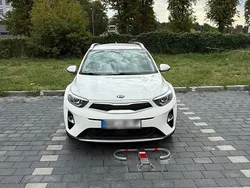 Weiß Gebraucht 2019 Kia Stonic Platinum SUV | 15.499 € (Fairer Preis)