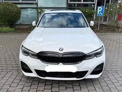 Weiß Gebraucht 2020 BMW 330e M Sport Limousine | 33.400 € (Fairer Preis)