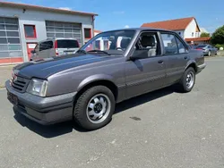 Grau Gebraucht 1986 Opel Ascona Limousine | 3.750 €