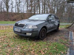 Schwarz Gebraucht 2005 Skoda Octavia Ambiente Kombi | 3.700 € (Fairer Preis)