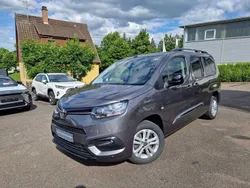 Basaltgrau Gebraucht 2023 Toyota Proace Verso City Kombi | 31.940 € (Teuer)