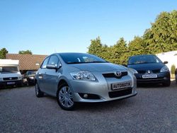 Silber Gebraucht 2008 Toyota Auris Sol Limousine | 6.350 € (Fairer Preis)