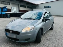 Grau Gebraucht 2011 Fiat Punto Kleinwagen | 2.200 € (Superpreis)