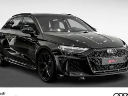 Mythosschwarz metallic Neu 2025 Audi RS3 Sportback Sport Kleinwagen | 66.450 €