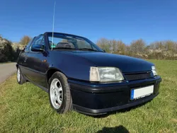 Blau Gebraucht 1993 Opel Kadett Cabrio | 2.899 €