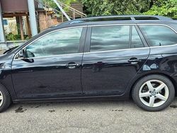 Schwarz Gebraucht 2010 VW Golf VI Exclusive Kombi | 4.699 € (Etwas zu teuer)