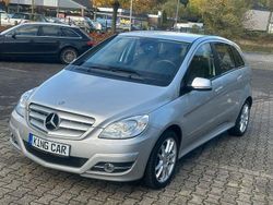 Silber Gebraucht 2011 Mercedes 180 Limousine | 5.990 € (Superpreis)