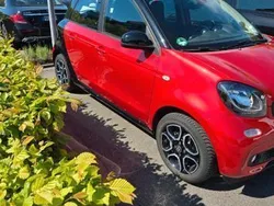 Rot Gebraucht 2018 Smart ForFour Electric Drive Kleinwagen | 9.000 €