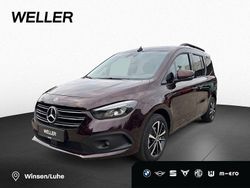 Rubelitrot (rot) Gebraucht 2024 Mercedes T180 Edition Van / Kleinbus | 28.900 € (Fairer Preis)