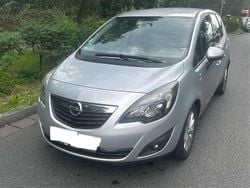 Silber Gebraucht 2013 Opel Meriva Van / Kleinbus | 3.300 € (Superpreis)