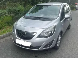 Silber Gebraucht 2013 Opel Meriva Van / Kleinbus | 3.700 € (Guter Preis)