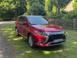 Rot Gebraucht 2020 Mitsubishi Outlander Spirit SUV | 24.450 € (Fairer Preis)