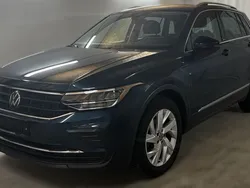 Blau Gebraucht 2023 VW Tiguan Move SUV | 23.990 € (Guter Preis)