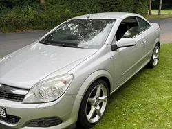 Silber Gebraucht 2008 Opel Astra Cabriolet Cosmo Cabrio | 2.950 € (Guter Preis)