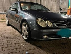 Blau Gebraucht 2002 Mercedes CLK240 Avantgarde Coupé | 3.800 € (Fairer Preis)