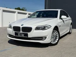 Weiß Gebraucht 2013 BMW 520 Comfort Edition Limousine | 10.500 €