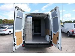 Weiss Gebraucht 2017 Renault Master Van | 18.683 € (Etwas zu teuer)