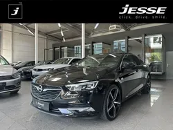 Onyx schwarz (metallic) Gebraucht 2018 Opel Insignia Dynamic Limousine | 18.990 € (Guter Preis)