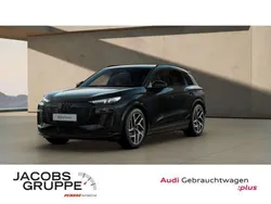 Mythosschwarz metallic Gebraucht 2025 Audi SQ6 e-tron Ambiente SUV | 104.720 € (Teuer)
