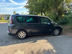 Grau Gebraucht 2010 Renault Espace Van / Kleinbus | 4.599 € (Etwas zu teuer)