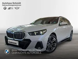Weiß Gebraucht 2024 BMW 518 M Sport Kombi | 49.790 €
