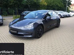 Silber Gebraucht 2021 Tesla Model 3 Performance Limousine | 33.800 € (Etwas zu teuer)