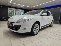 Weiß Gebraucht 2010 Renault Mégane Night&Day Limousine | 4.290 €