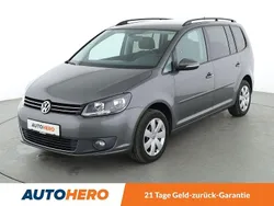 Grau Gebraucht 2015 VW Touran Comfortline Van / Kleinbus | 14.350 € (Fairer Preis)