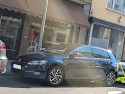 Blau Gebraucht 2017 VW Golf VII Sound Limousine | 9.400 € (Fairer Preis)