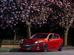 Rot Gebraucht 2011 Mazda 3 Kombi | 16.999 €