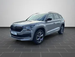 Steelgrau Gebraucht 2024 Skoda Kodiaq SportLine SUV | 40.900 € (Etwas zu teuer)