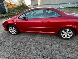 Rot Gebraucht 2006 Peugeot 307 CC Cabrio | 3.000 €
