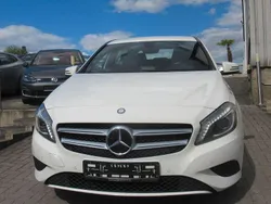 Weiß Gebraucht 2015 Mercedes A180 Limousine | 11.490 € (Guter Preis)
