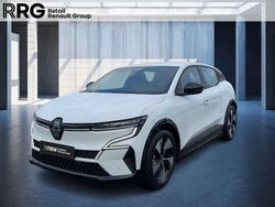 Weiß Gebraucht 2022 Renault Megane E-Tech Equilibre Limousine | 18.990 € (Guter Preis)