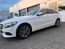 Weiß Gebraucht 2017 Mercedes C180 Kombi | 18.500 € (Teuer)