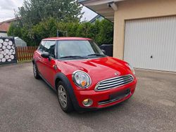 Rot Gebraucht 2009 Mini ONE Kleinwagen | 3.500 € (Fairer Preis)