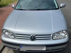 Silber Gebraucht 2002 VW Golf IV Limousine | 1.900 € (Fairer Preis)
