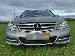 Grau Gebraucht 2012 Mercedes C200 Avantgarde Kombi | 15.900 € (Teuer)