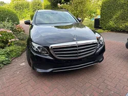 Schwarz/baltic black Gebraucht 2019 Mercedes E200 Business Kombi | 22.950 € (Superpreis)