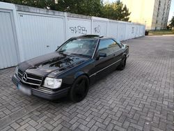 Schwarz Gebraucht 1992 Mercedes 220 Coupé | 5.500 €