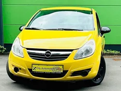 Gelb Gebraucht 2000 Opel Corsa Selection Kleinwagen | 3.380 €
