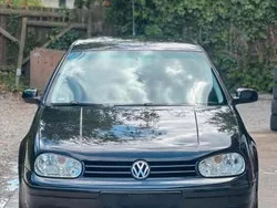 Schwarz Gebraucht 2002 VW Golf IV Kleinwagen | 1.000 € (Superpreis)