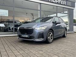 Sparklinggrau Gebraucht 2024 BMW 223 M Sport Van / Kleinbus | 39.900 €