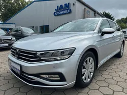 Silber Gebraucht 2021 VW Passat Business Kombi | 16.299 € (Guter Preis)