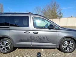 Grau Gebraucht 2022 Ford Tourneo Connect Active Van / Kleinbus | 26.590 € (Superpreis)